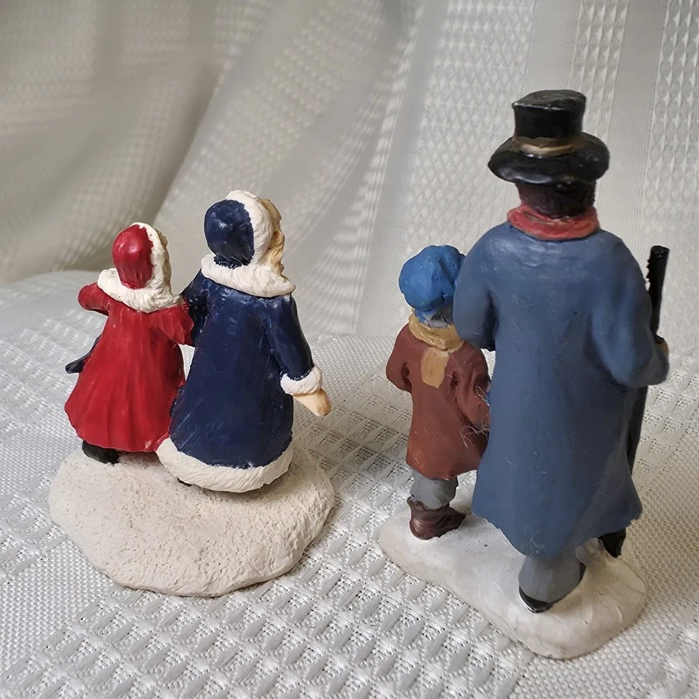 Christmas Village Grandpa & Children Ceramic Vintage Hand Painted‎ Figurines